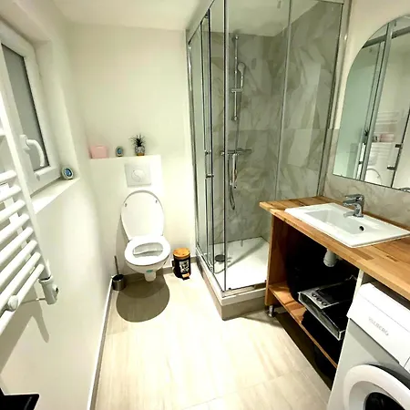 Apartment Studio Neuf Porte De Saint Cloud Paris 16 - 4P Paris