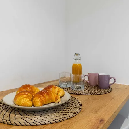 Apartment Studio Neuf Porte De Saint Cloud Paris 16 - 4P